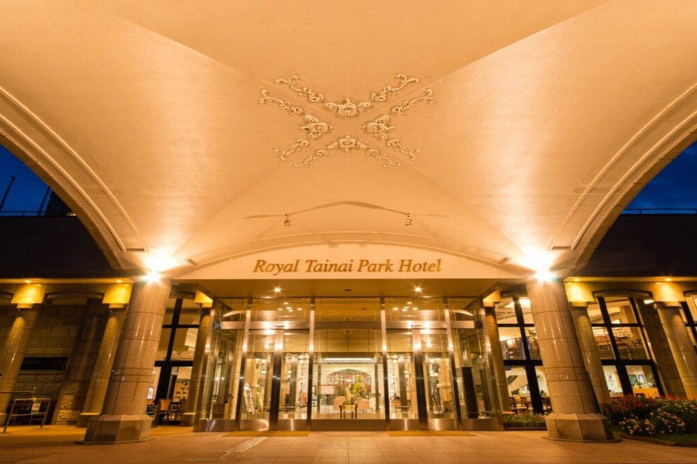 ホテルエントランス